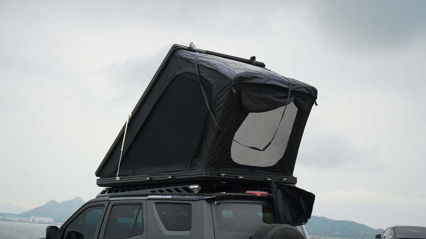 大人気！アルミ製ハードシェル・ルーフトップテント。4シーズン - Roof Top Tent Ladder Telescopic のレビューと価格