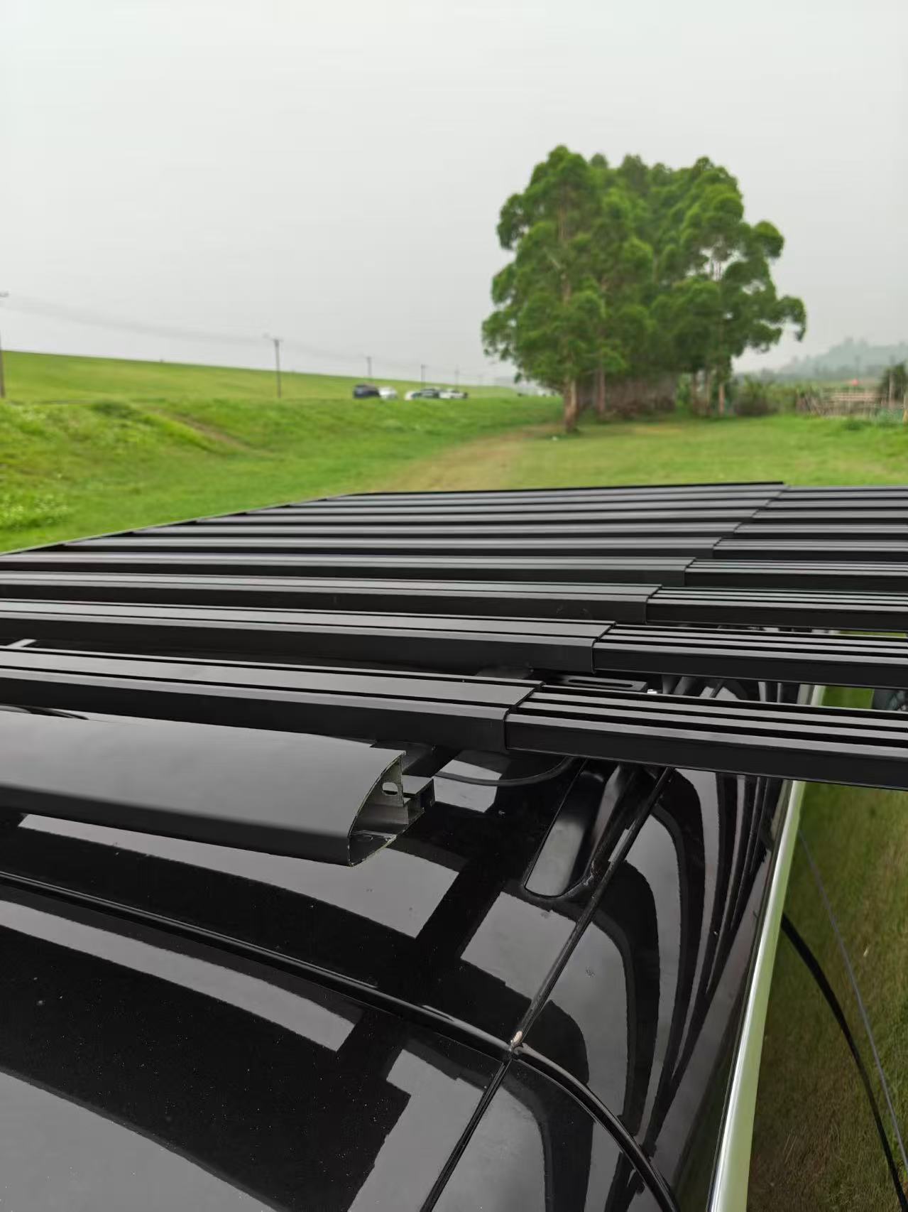 汎用アルミ製ルーフキャリア。SUV、ピックアップトラック、オ - Overland Roof Rack Platform のレビューと価格