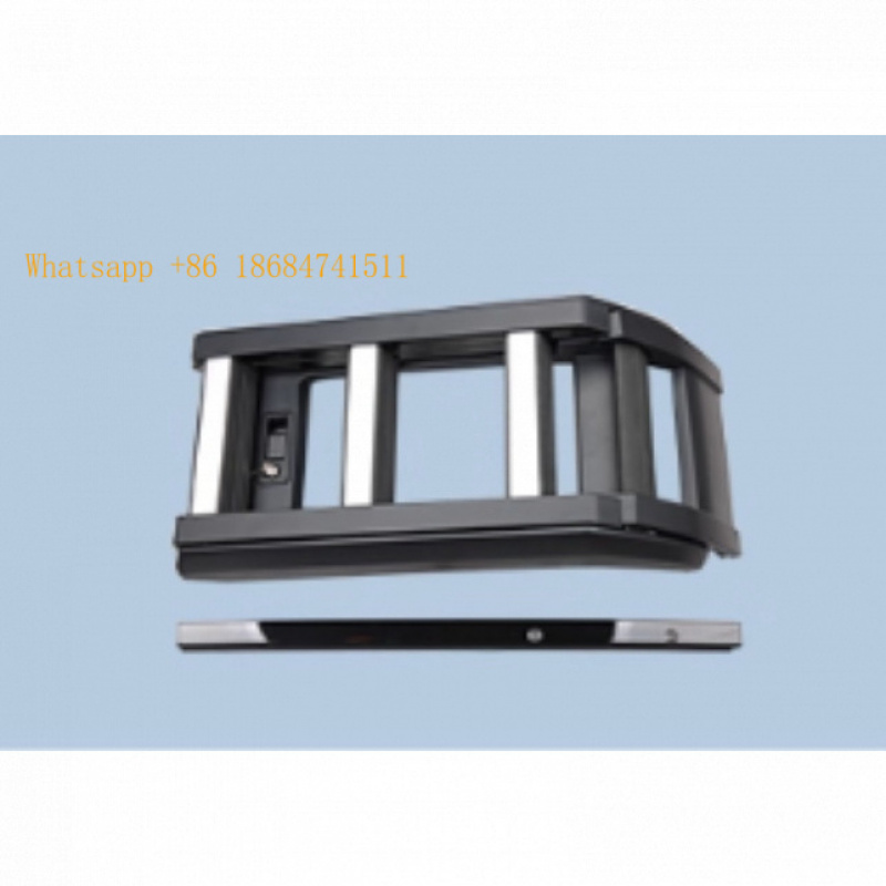 ルーフプラットフォームラック、テールゲートラダー＆サイド収納 - Overland Roof Rack Platform のレビューと価格