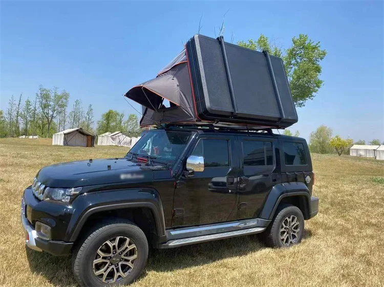 工場直送、防水加工を施したアルミ製ハードシェル・カールーフト - Roof Tent Hardshell Aluminum のレビューと価格