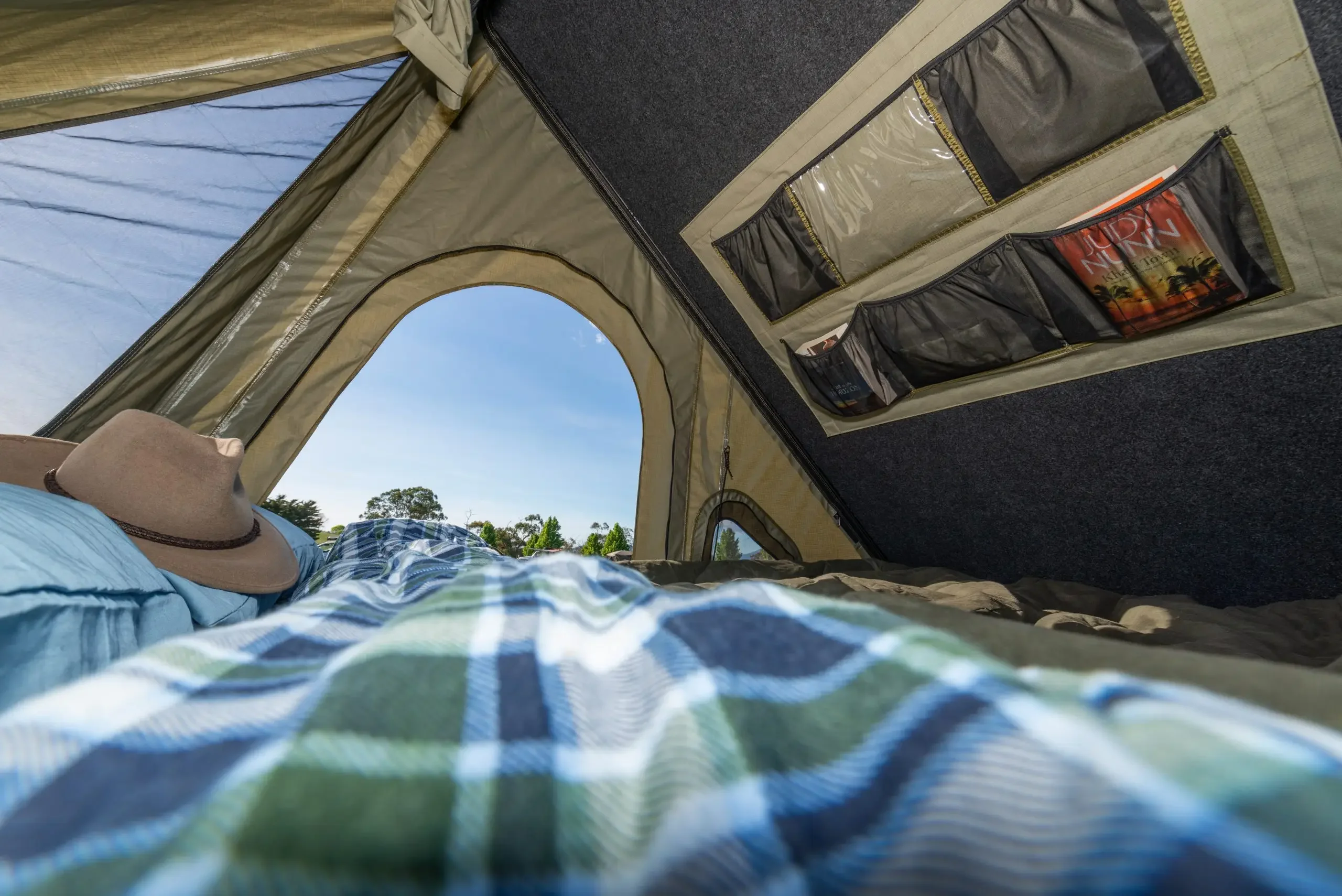 2023年ホットセール 2～3人用 ソフトシェル アルミ製ト - Roof Top Tent Soft Shell 3 Person のレビューと価格