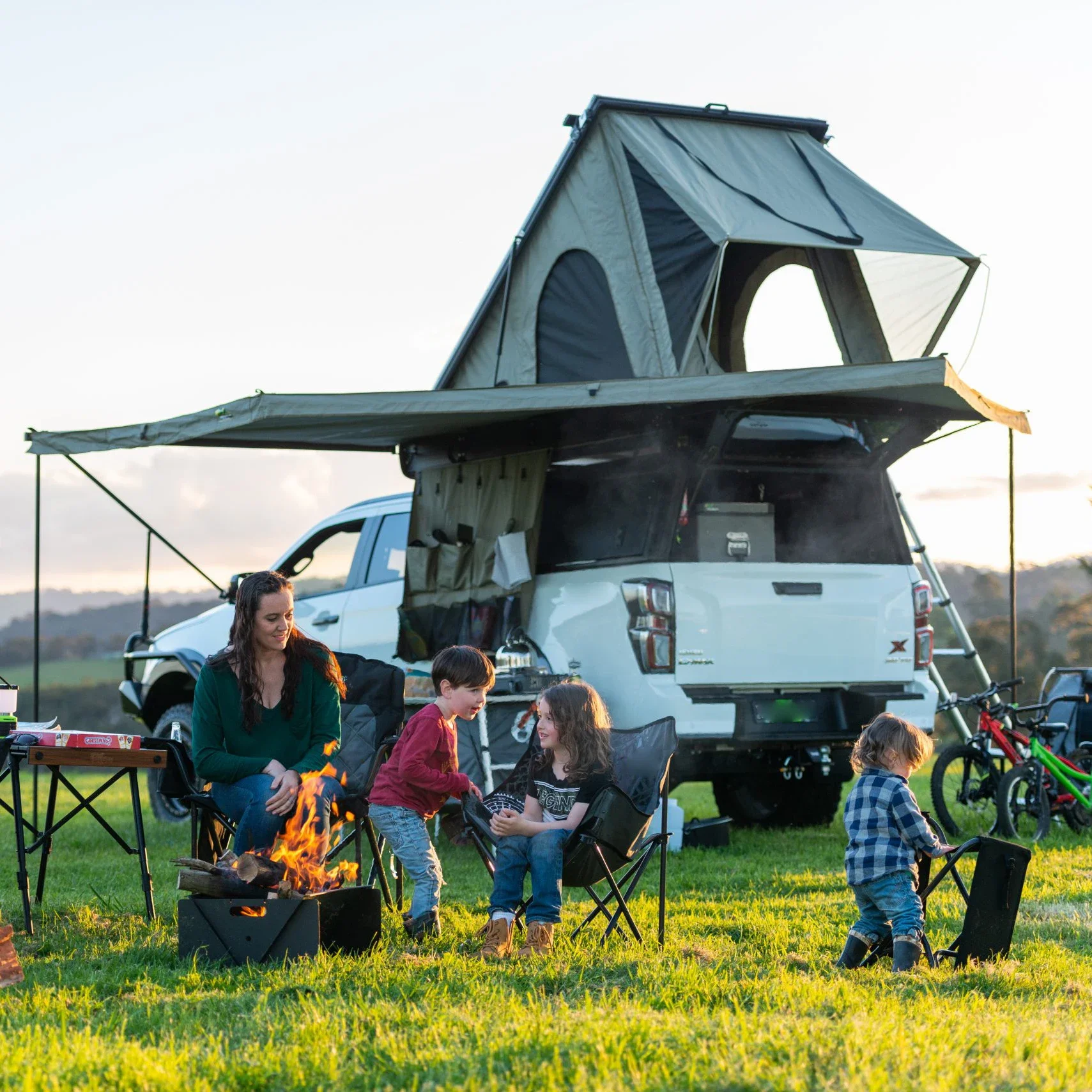 2023年ホットセール 2～3人用 ソフトシェル アルミ製ト - Roof Top Tent Soft Shell 3 Person のレビューと価格